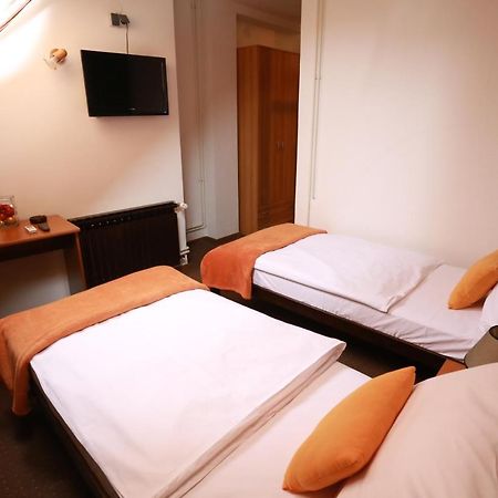 Rustika Sobe Bed & Breakfast Osijek Ngoại thất bức ảnh