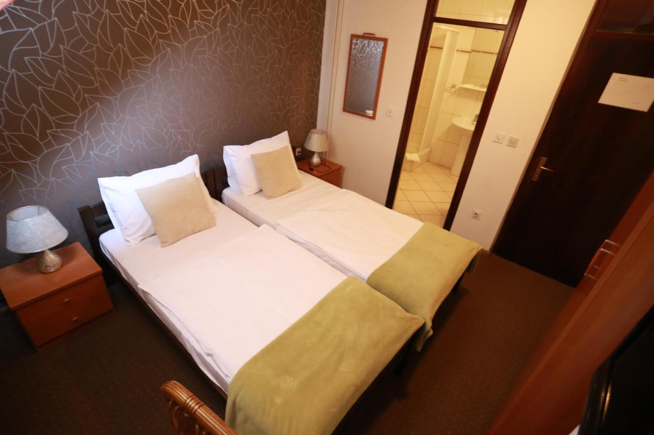 Rustika Sobe Bed & Breakfast Osijek Ngoại thất bức ảnh