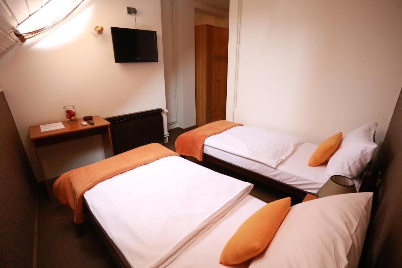 Rustika Sobe Bed & Breakfast Osijek Ngoại thất bức ảnh