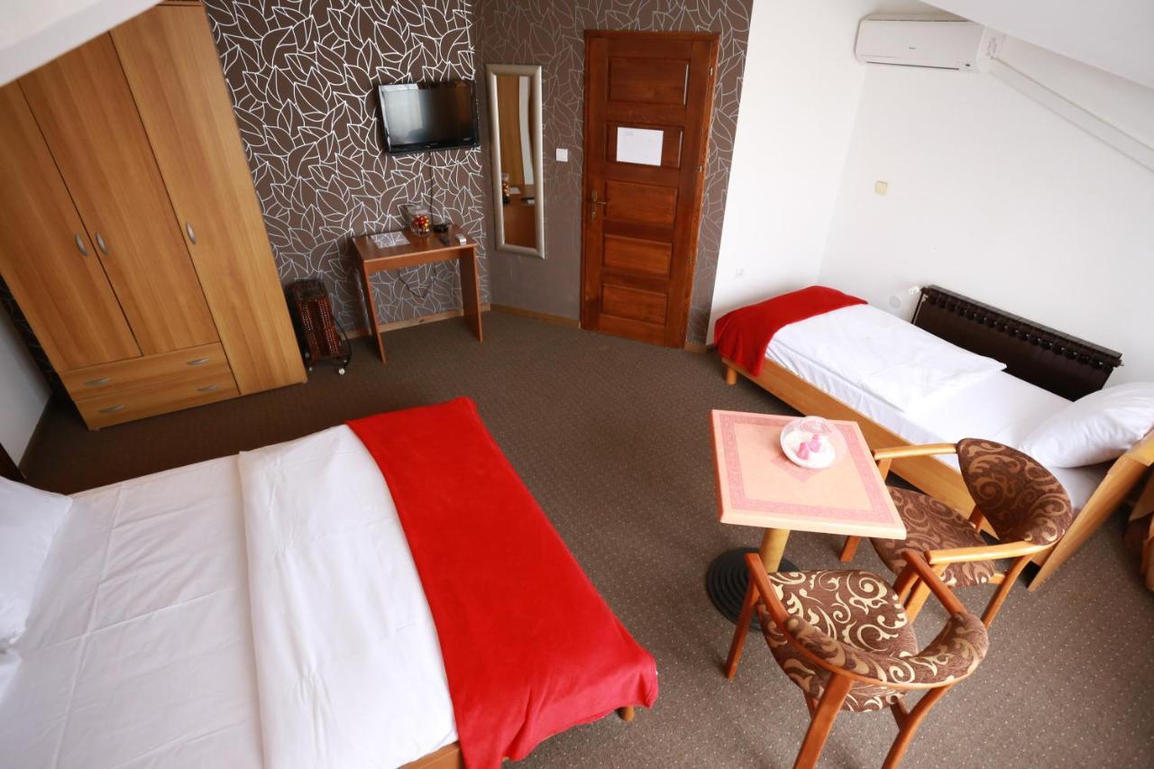 Rustika Sobe Bed & Breakfast Osijek Ngoại thất bức ảnh