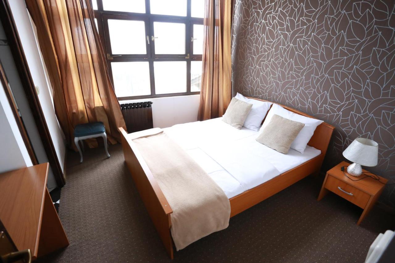 Rustika Sobe Bed & Breakfast Osijek Ngoại thất bức ảnh